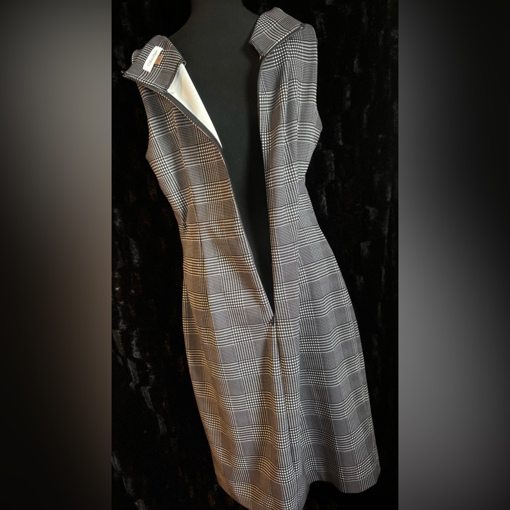 Calvin Klein BW checkered plaid spandex midi dress Size 12 - Picture 4 of 5